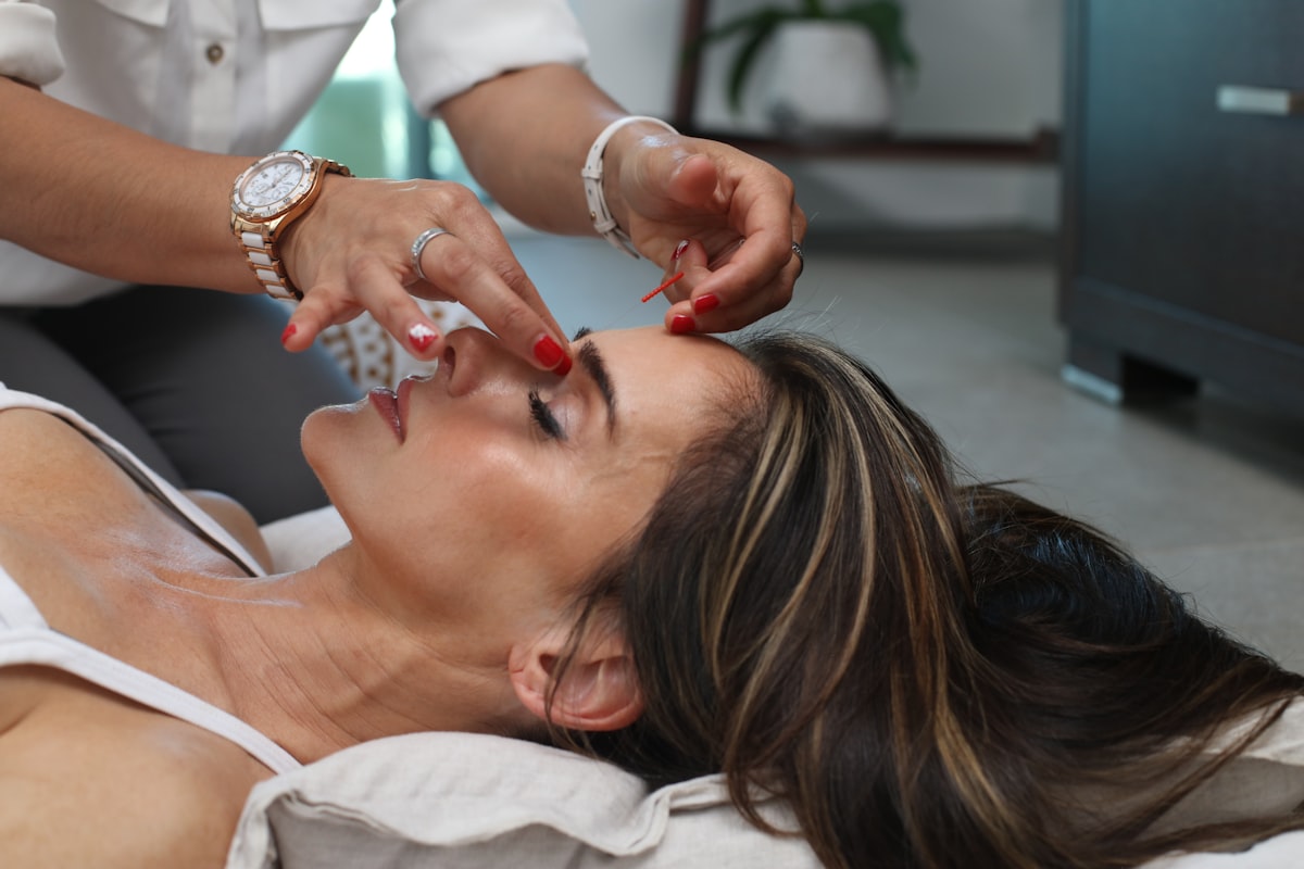 Limpieza facial profesional: el reseteo que tu piel necesita al llegar el otoño