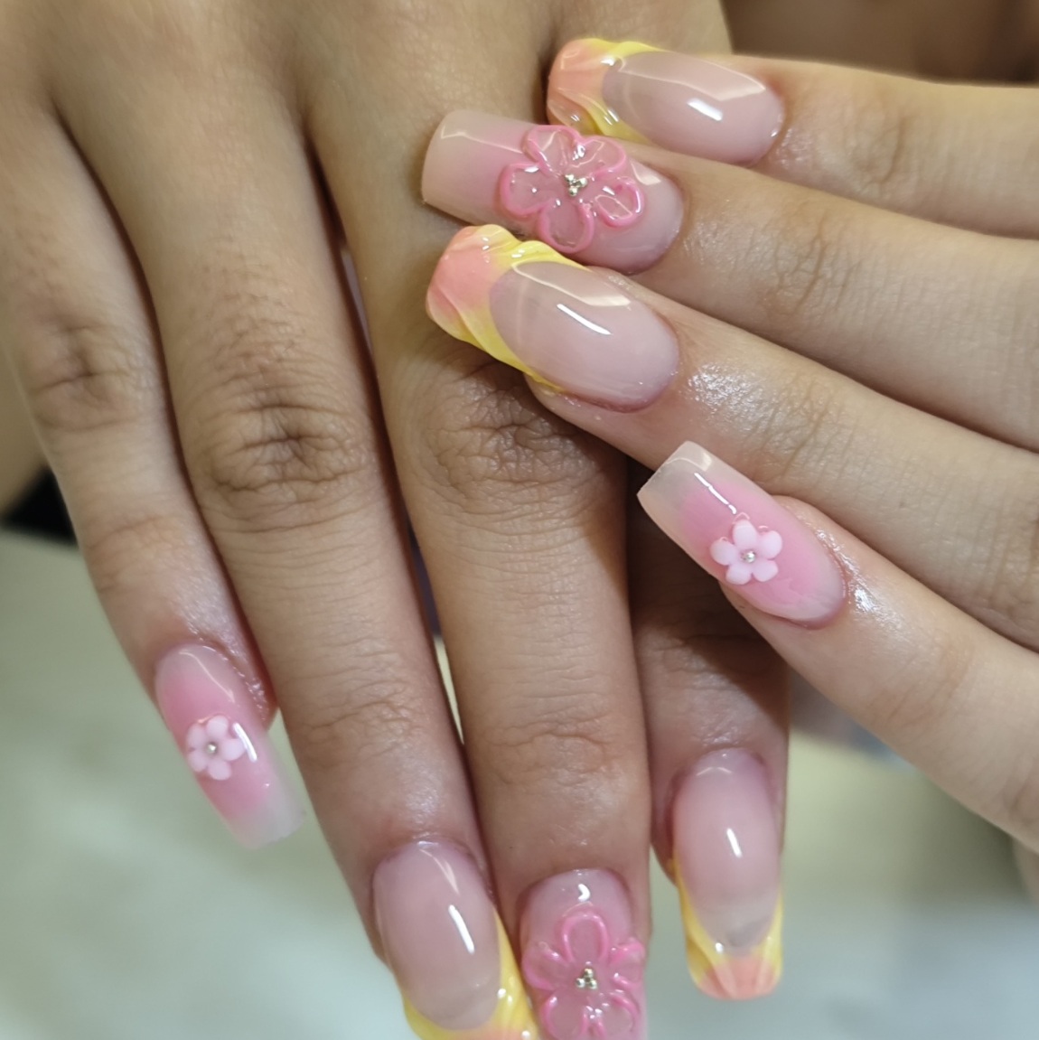 Hablemos del cuidado de las uñas.